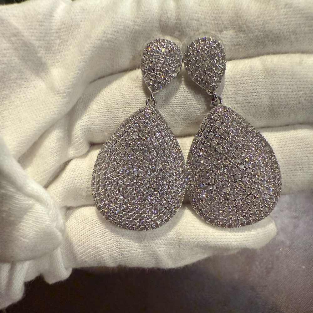 Women earrings